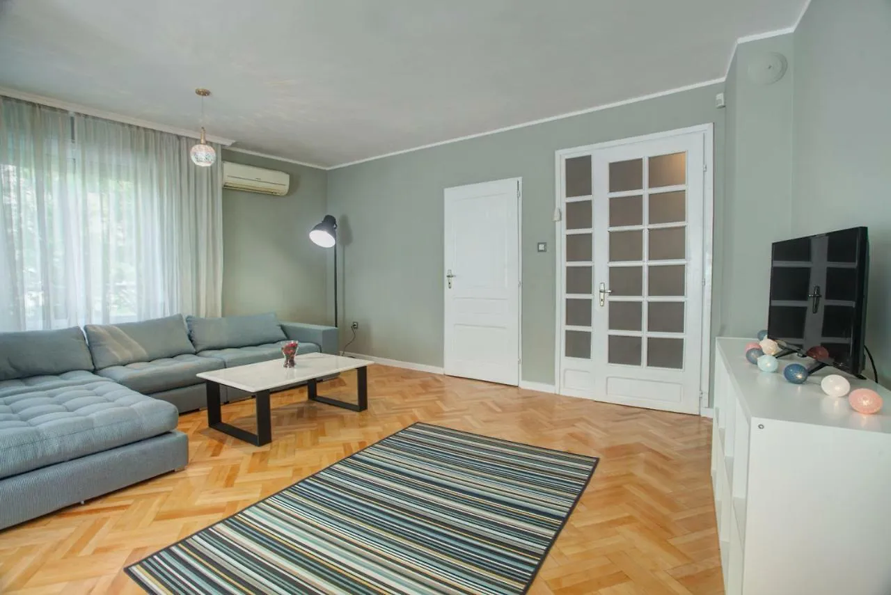 Spacious Flat Close To The American Embassy Apartment Sofia