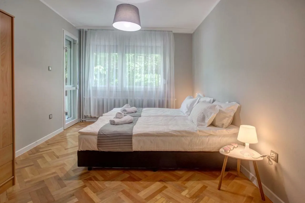 Spacious Flat Close To The American Embassy Apartment Sofia