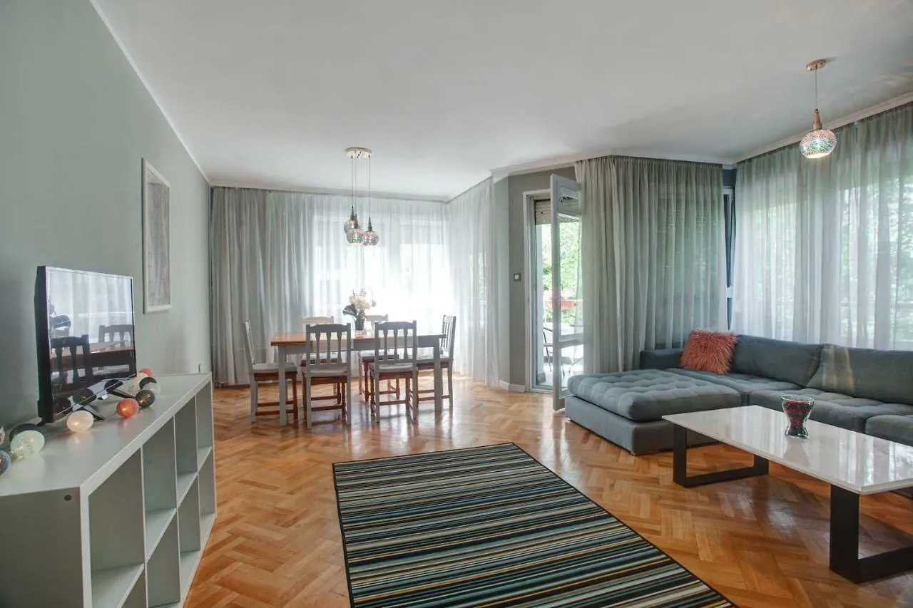 Spacious Flat Close To The American Embassy Apartment Sofia